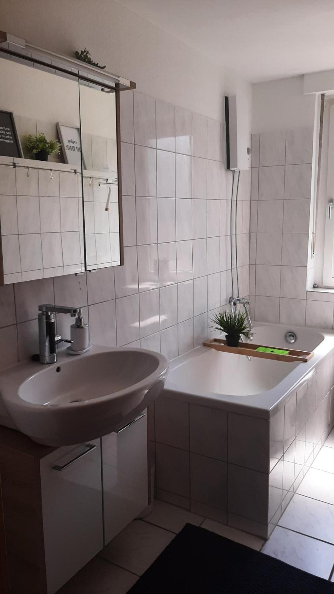 Gockel Homes 1 - Zentral Mit Balkon & Netflix Essen Luaran gambar